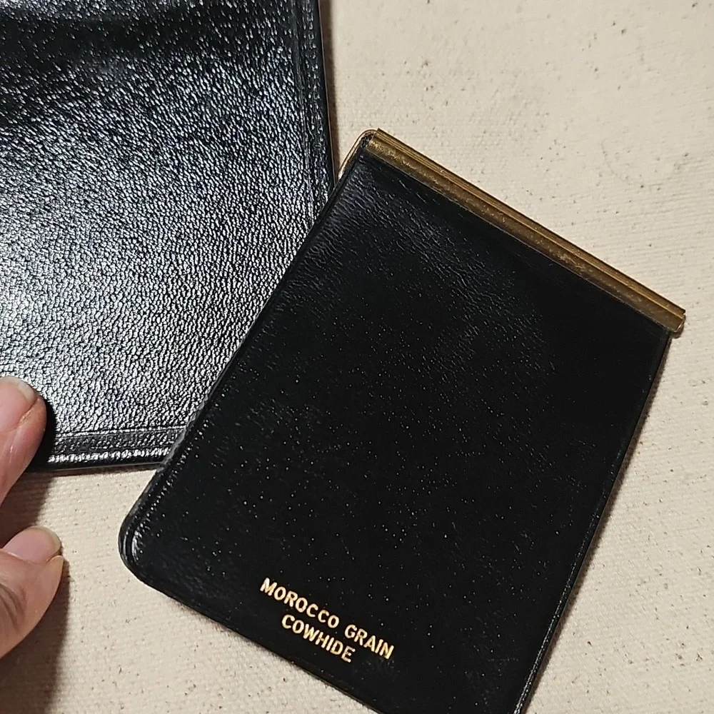 EUC Vintage Men's Black Leather Wallet with Money Clip